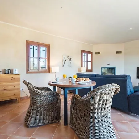 Villa Biniagual *